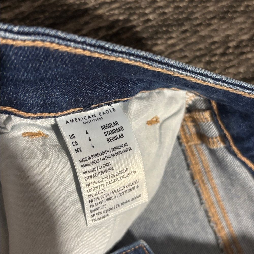 American eagle mom jean dark wash NEW - Picture 6 of 6